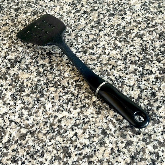 NWOT: KitchenAid - Slotted Turner, Heat Resistant Spatula. New - Picture 3 of 5